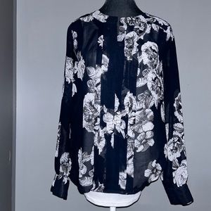 Ann Taylor lightweight sheer flowy floral print office or evening tunic
